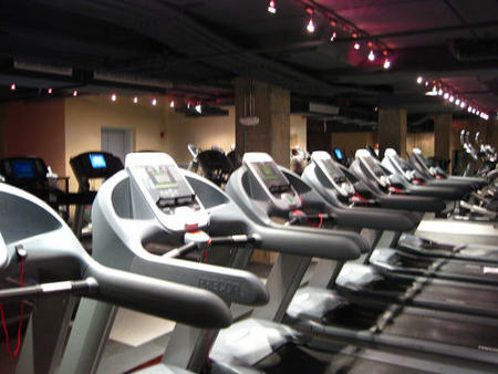¿Correr en cinta o por la calle?