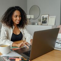 Este portátil de LG no tiene mucho que envidiar a los MacBook y cuesta menos de 700 euros con Windows 11 en El Corte Inglés
