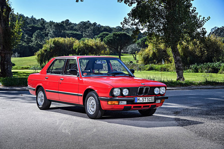 BMW diseñó el Serie 5 E28 con un solo ordenador y aún así sentó las bases del modelo actual