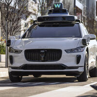 La guerra entre taxis y VTC la puede ganar el coche autónomo. Los primeros taxis sin conductor ya te llevan al aeropuerto