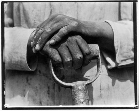 ‘Tina Modotti. Fotógrafa y Revolucionaria’, nuevo libro sobre una artista polifacética