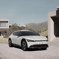 ¡Al descubierto! El nuevo Kia EV6 se deja ver sin tapujos por dentro y por fuera antes de su presentación