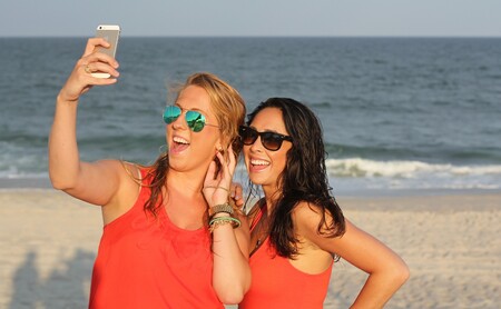 La publicidad con 'influencers' ya tiene regulación: un código obligará a señalar los anuncios y los regalos se considerarán pagos