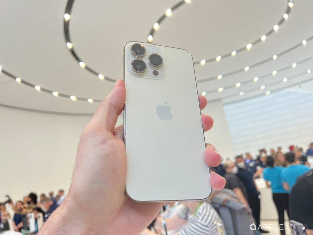 Gurman corrobora las malas noticias (para algunos): el iPhone 16 se rinde a las pantallas de 6,9 pulgadas Gurman corrobora las malas noticias (para algunos): el iPhone 16 se rinde a las pantallas de 6,9 pulgadas