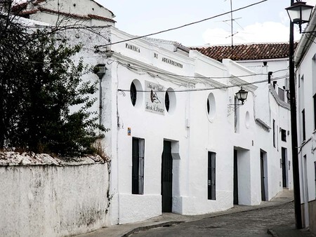 La Fabrica De Anis El Clavel