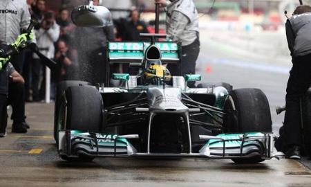 Lewis Hamilton: "Es el peor neumático que he utilizado en mi vida"
