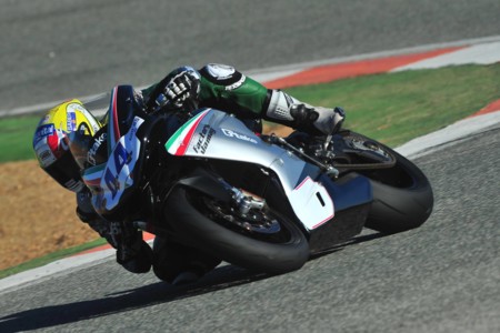 Roberto Rolfo correrá hasta 2017 en Supersport con MV Agusta