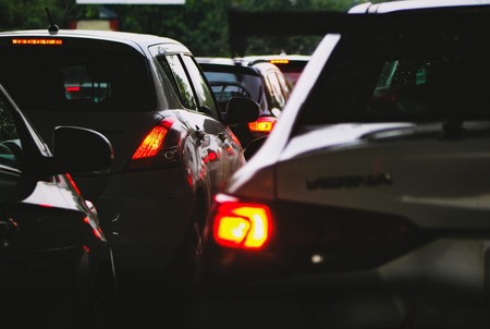 La DGT habla sobre la nueva normalidad y pide menos coches y más transporte público