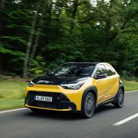 Gasta 3,8 l/100 km y tiene el motor del Yaris. El híbrido más barato de Toyota ya está a la venta en España