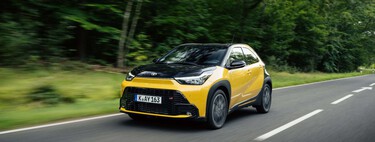 Gasta 3,8 l/100 km y tiene el motor del Yaris. El híbrido más barato de Toyota ya está a la venta en España