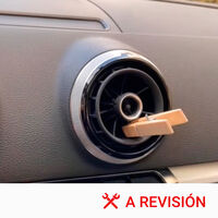 ¿Qué hace una pinza de madera en el aire acondicionado del coche? Este truco se ha viralizado por una razón: es tan sencillo como efectivo