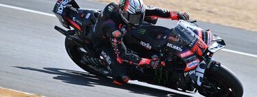 Marco Bezzecchi machaca el récord de Silverstone y Aprilia avisa a Ducati subiendo el nivel casi un segundo por vuelta 