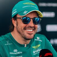Fernando Alonso va a correr fuera de la Fórmula 1, pero no será en el Dakar: "Cuando lo sepa lo diré yo, no un rumor"
