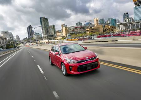 EL KIA Rio estrenará facelift pronto: esto sabemos hasta ahora