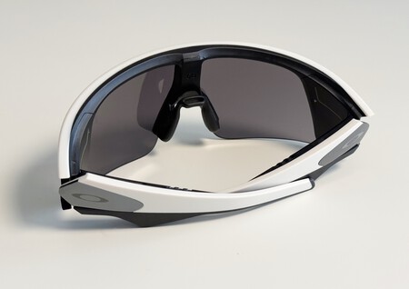 Oakley Meta Vanguard 10