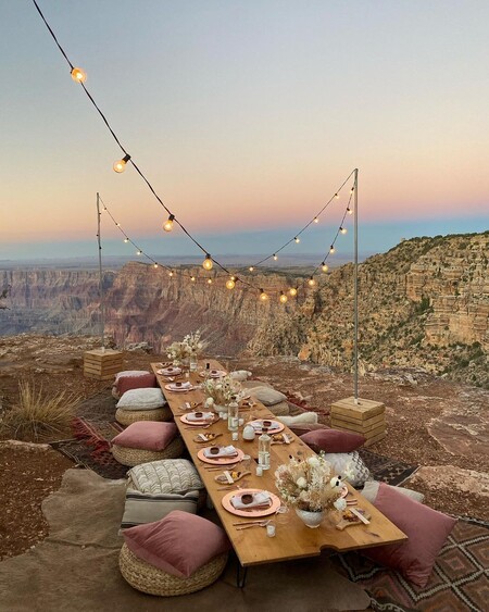 Cinco mesas plegables ideales para improvisar una cena en la terraza, el jardín o en cualquier otra parte
