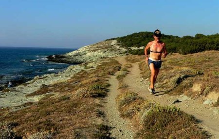 Correr también puede ser una buena manera de aumentar el tamaño muscular
