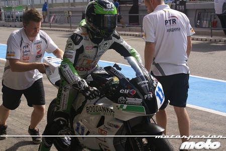 Sam Lowes cambia a la Yamaha R6 del Yakhnich Motorsport en Supersport