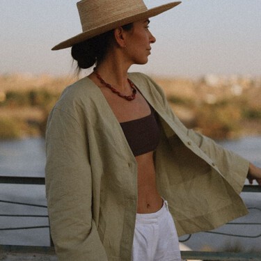 Nuevo en Stradivarius: cuatro pantalones anchos de lino que serán imprescindibles esta primavera-verano 2026 (y todas las demás)