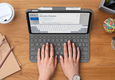Logitech Slim Folio