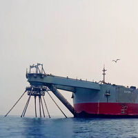 FSO Safer, el petrolero pudriéndose frente a Yemen y que amenaza con provocar la mayor marea negra de la historia bloqueando el Canal de Suez