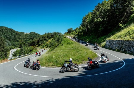 Más de 1.000 km y tres días de ruta del Mediterráneo al Cantábrico, Ducati te propone hacer el rally Dos Mares