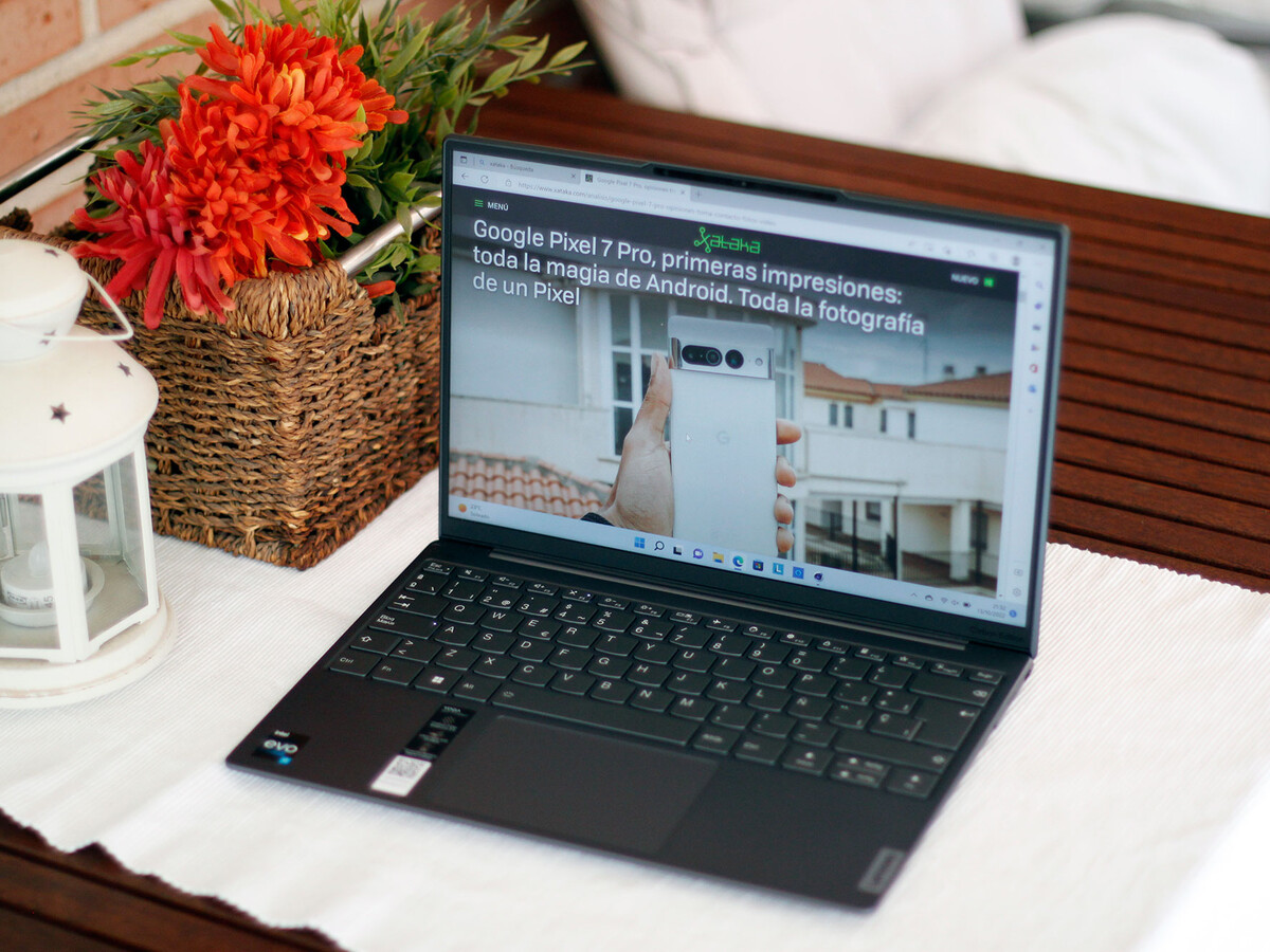 Lenovo Yoga Slim 7 Carbon (13IAP), análisis: review con