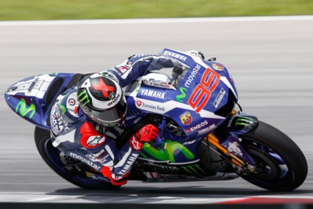 Jorge Lorenzo, a menos de una décima del récord de pista en el primer día de test oficial en Sepang