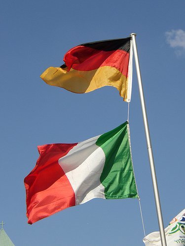 Alemanes e italianos se echan a la calle