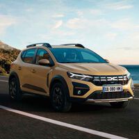 Hemos cambiado de año, pero la vida sigue igual: el coche más vendido de España sigue siendo un gasolina barato con cero electrificación