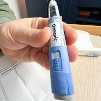 A cobiçada 'caneta emagrecedora' será de graça no Brasil, mas há uma regra rigorosa e pouco conhecida para recebê-la 