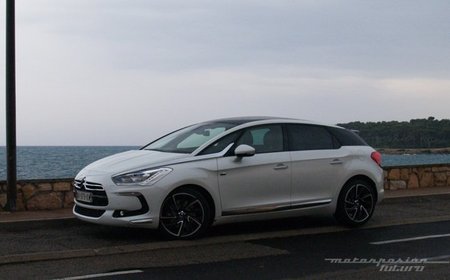 Citroën DS5 HYbrid4, presentación y prueba en Niza