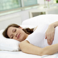 Cómo dormir bien con calor si estás embarazada y no tienes aire acondicionado