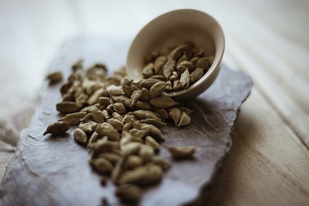 Cardamomo: propiedades, beneficios y su uso en la cocina