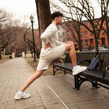 Logra piernas y glúteos fuertes sin sufrir en las rodillas: este ejercicio con la zancada ideal lo hace realidad