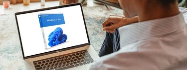 Un programador pidió ayuda a Microsoft para activar Windows 10 y la respuesta fue invitarle a crackearlo. Apple lleva 14 años haciéndolo más fácil 