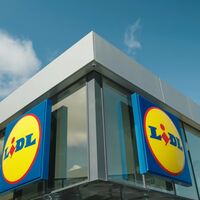 Lidl tiene de todo para amueblar y disfrutar de tu jardín o terraza: mesas, toldos, lámparas, barbacoas y mucho más