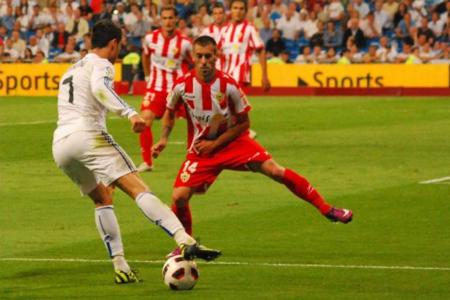 ¿Abdominales en paralelas? Un excelente ejercicio para el jugador de fútbol