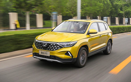 El Jetta VS5 es el SEAT Ateca que por 11.000 euros quiere conquistar a quienes se compran un coche por primera vez en China