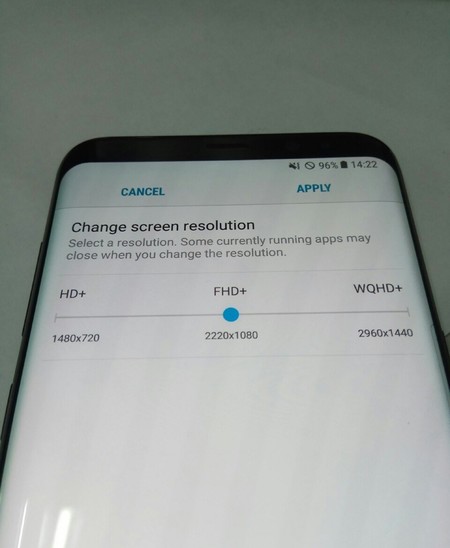 Esta captura muestra cómo cambiar la resolución de pantalla del Galaxy S8