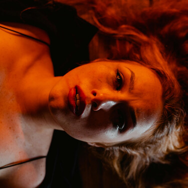 Siete hábitos que creías normales pero alimentan tu ansiedad cada día según la psicología