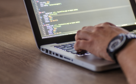 Hay quien dice poder convertirte en programador desde cero en 10 semanas