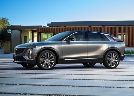 Cadillac Lyriq 2023: tan sorprendente como el concepto y con los mejores lujos para el primer Cadillac eléctrico
