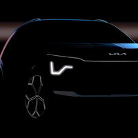 El KIA Niro 2023 estrenará generación en breve: estos bocetos adelantan su diseño