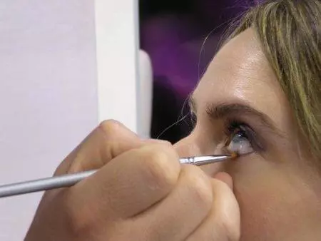 Ahorrando en maquillaje: ¡prueba en casa!