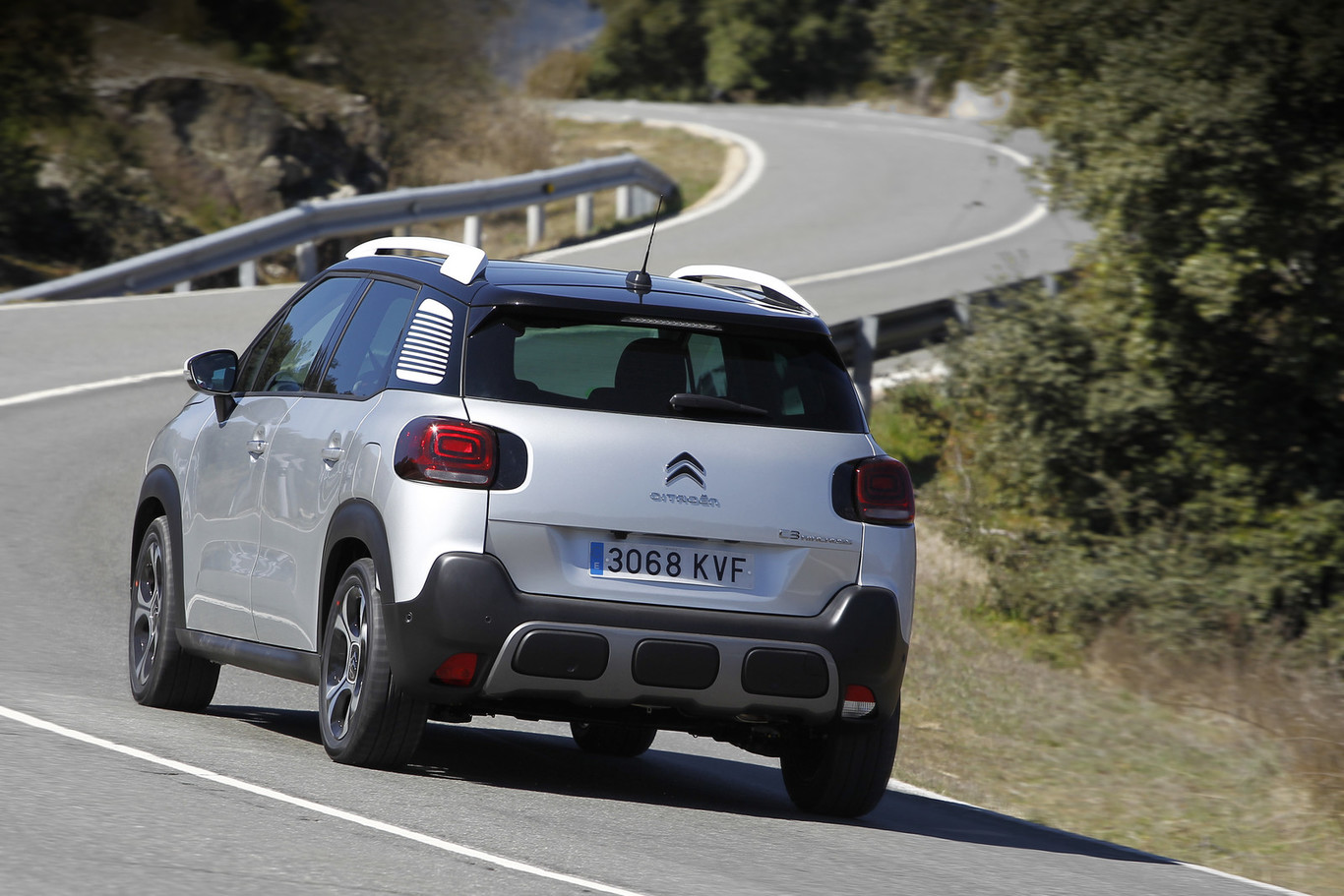 Probamos el Citroën C3 Aircross PureTech 130 EAT6: un SUV amable y diferente que muestra buen comportamiento