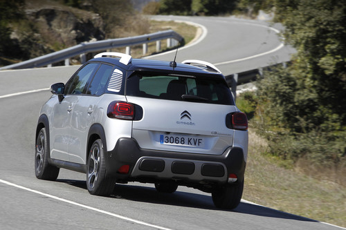 Probamos el Citroën C3 Aircross PureTech 130 EAT6: un SUV amable y diferente que muestra buen comportamiento