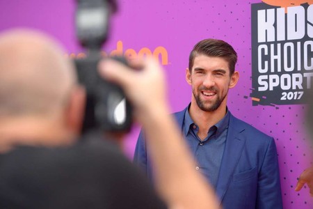 ¿Es Michael Phelps el nuevo ex-deportista mejor vestido? Quizá sí, porque su estilo nos encanta