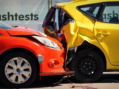 ¡Se acabó el aparcar de oído! Pon unos frenos antichoque en tu vida