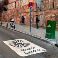 Así es el primer balance de Madrid Central: menos coches y más usuarios de transporte público